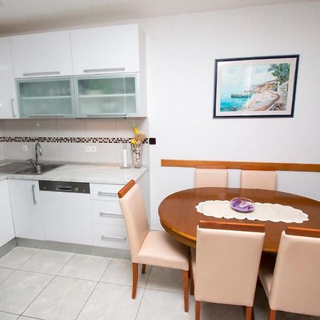 Apartman Seka Omiš Zewnętrze zdjęcie