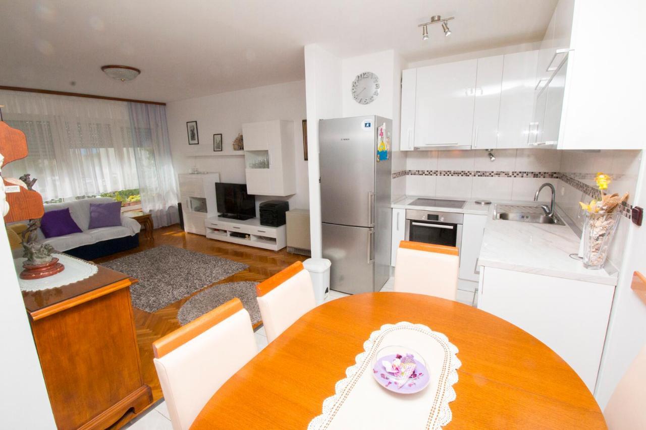 Apartman Seka Omiš Zewnętrze zdjęcie