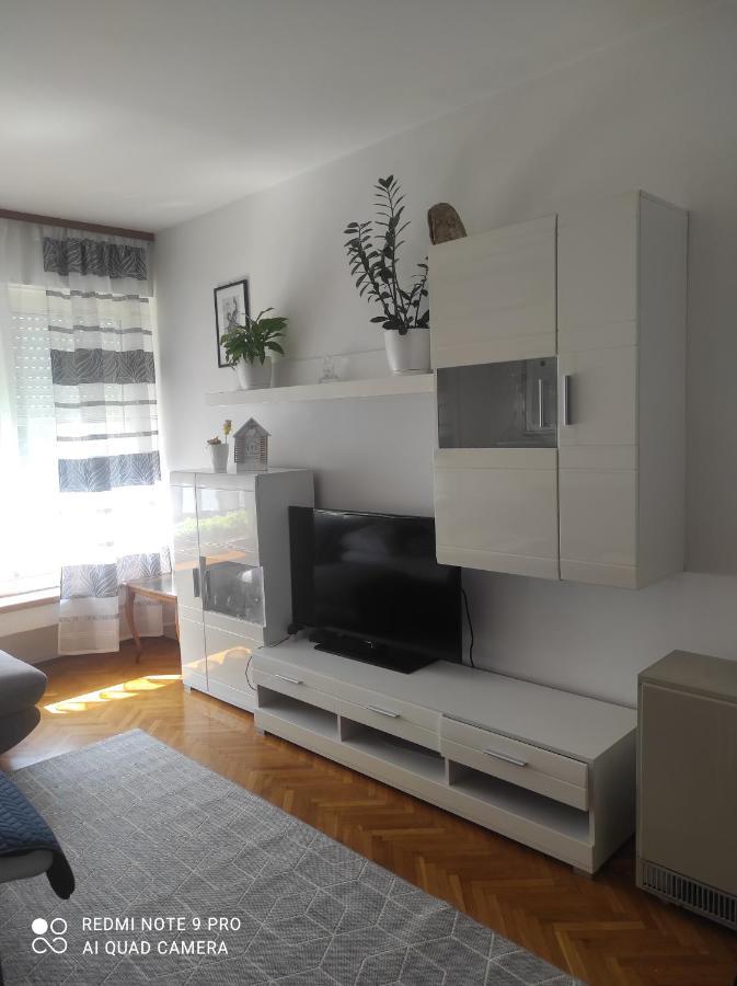 Apartman Seka Omiš Zewnętrze zdjęcie
